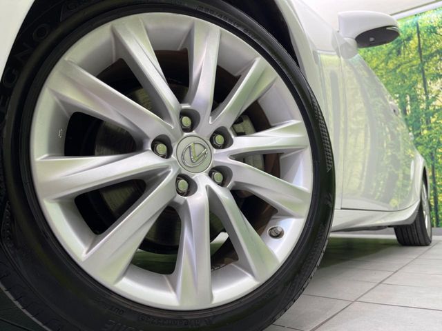 TOYOTA LEXUS IS300h 2013