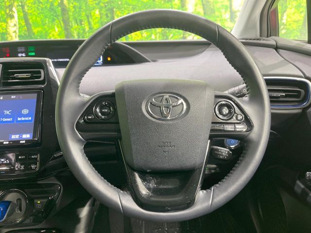 TOYOTA PRIUS 2022