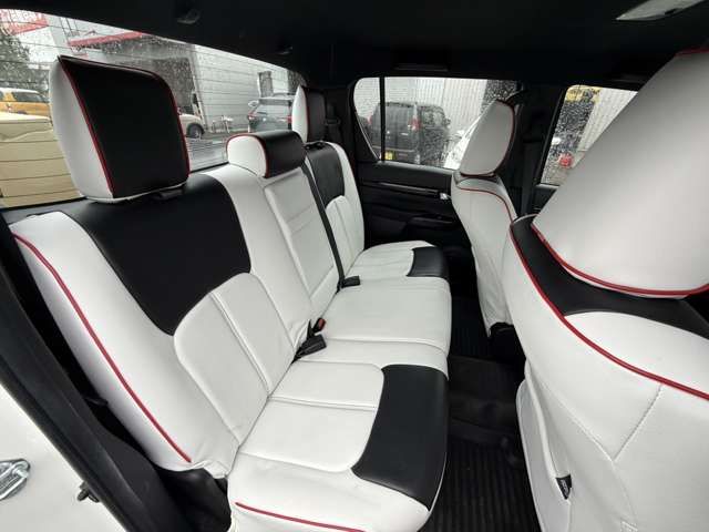 TOYOTA HILUX 4WD 2019