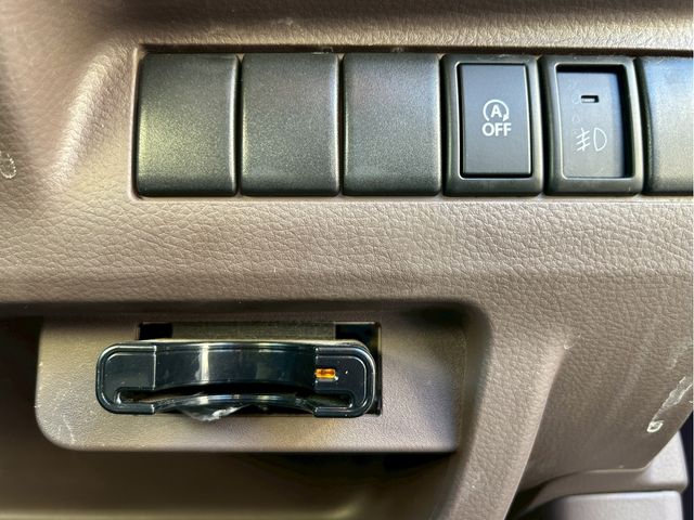 SUZUKI MR WAGON Wit 2014