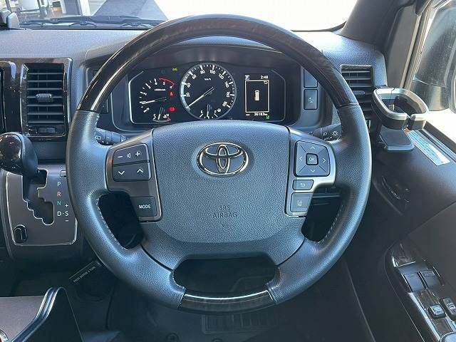 TOYOTA HIACE van 2WD 2022