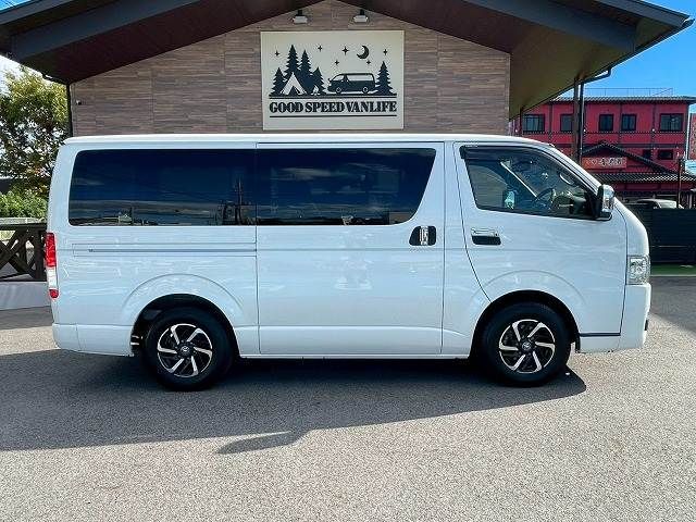 TOYOTA HIACE van 2WD 2022