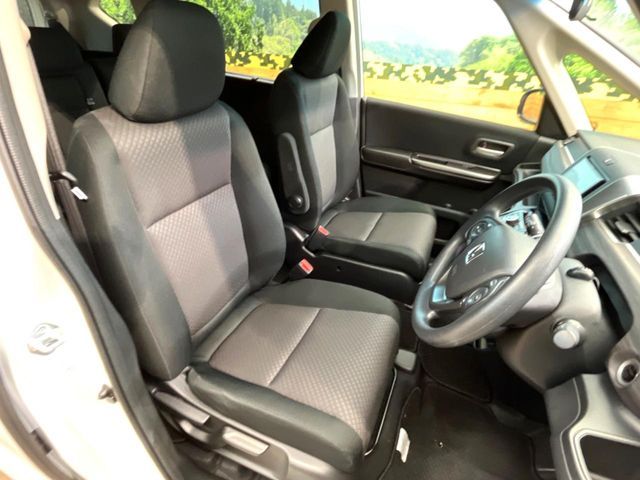 HONDA FREED HYBRID 2024