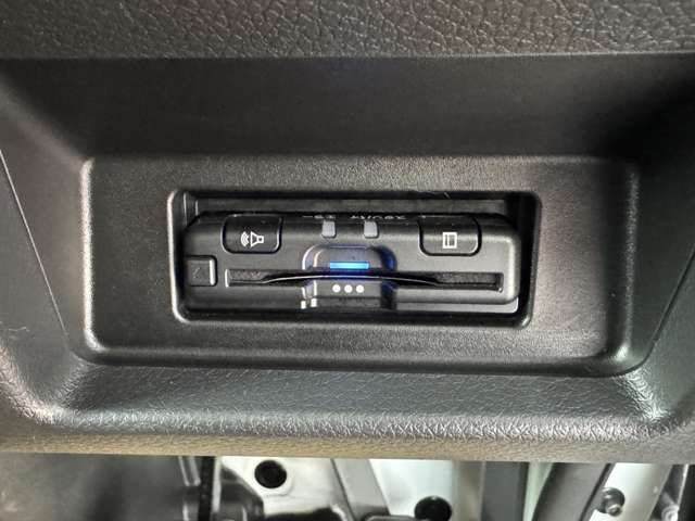 NISSAN CARAVAN van 4WD 2023