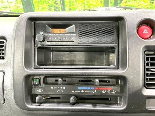 DAIHATSU HIJET truck 2012