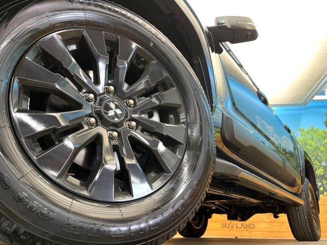 MITSUBISHI TRITON 2025