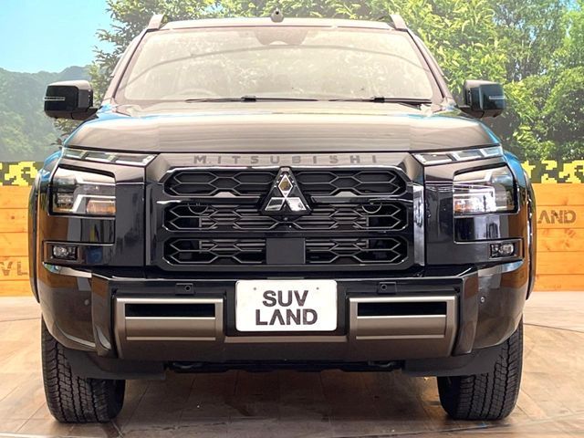 MITSUBISHI TRITON 2025