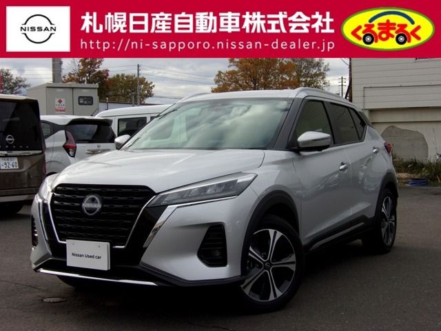 NISSAN KICKS 2025