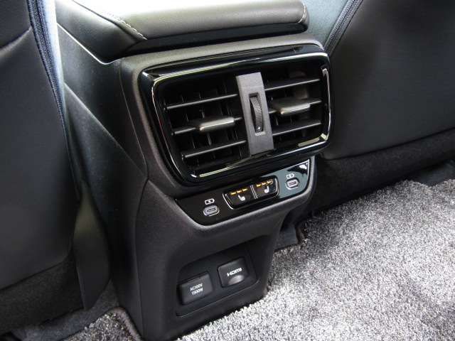 TOYOTA LEXUS RZ450e 2023