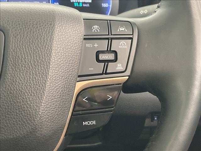 TOYOTA CROWN CROSSOVER 2023