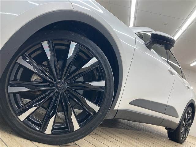 TOYOTA CROWN CROSSOVER 2023