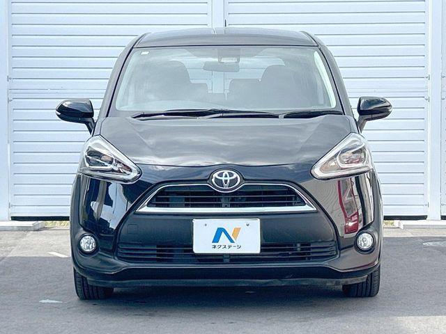 TOYOTA SIENTA 2017