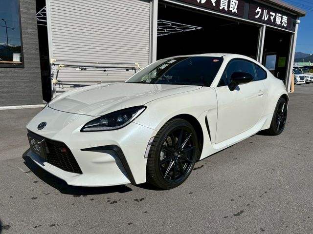 TOYOTA GR86 2022