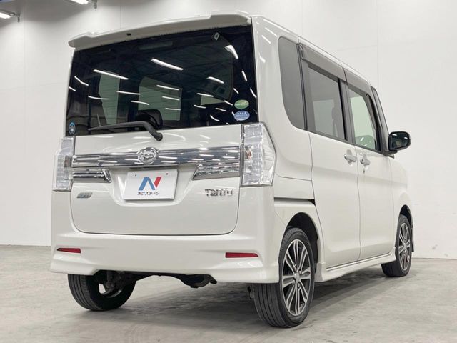 DAIHATSU TANTO CUSTOM 4WD 2015