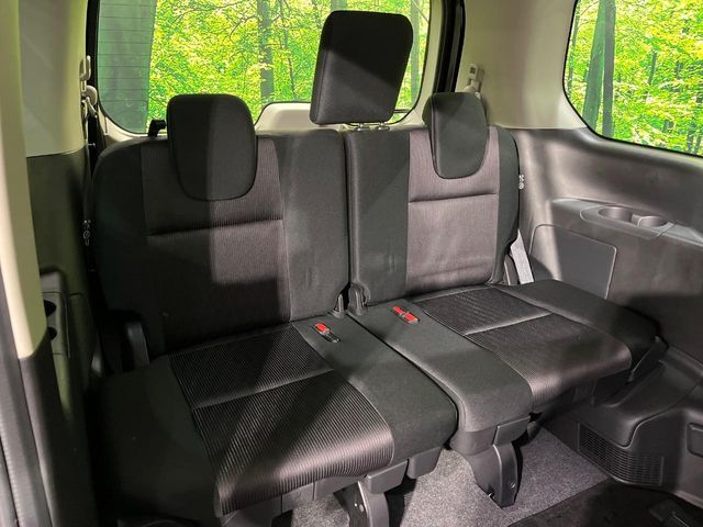 NISSAN SERENA  S-HYBRID 4WD 2016