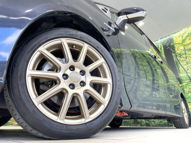 TOYOTA SIENTA HYBRID 2016