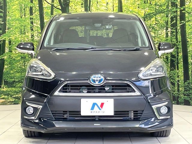 TOYOTA SIENTA HYBRID 2016