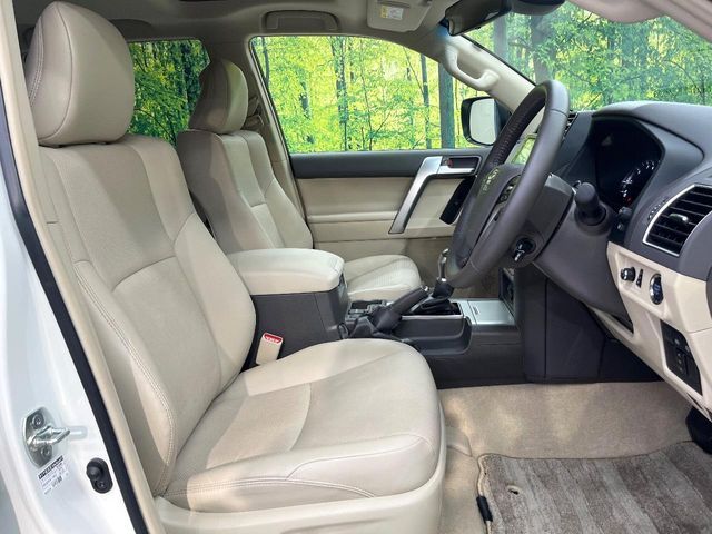 TOYOTA LANDCRUISER PRADO 2023