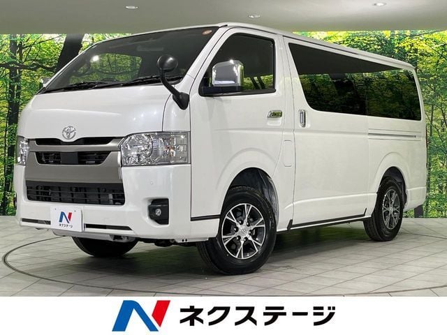 TOYOTA HIACE van 4WD 2025