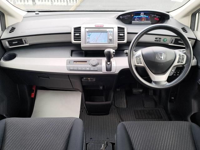HONDA FREED HYBRID 2013