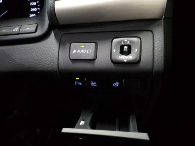 TOYOTA LEXUS LS460 2016