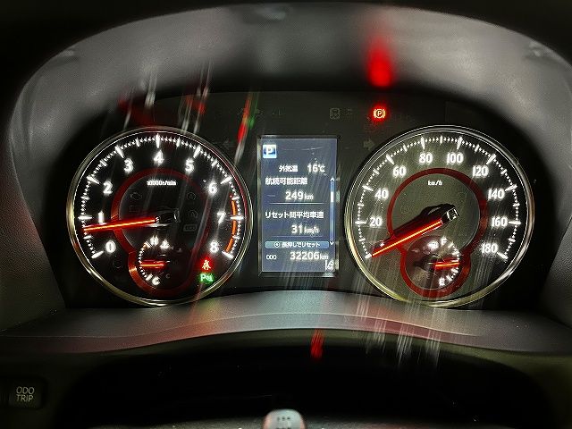 TOYOTA VELLFIRE 4WD 2018