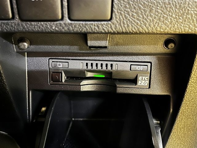 TOYOTA VELLFIRE 4WD 2018