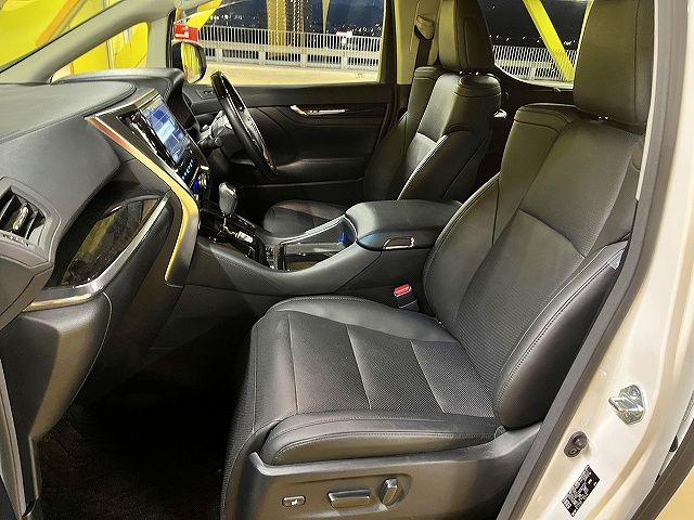 TOYOTA VELLFIRE 4WD 2018