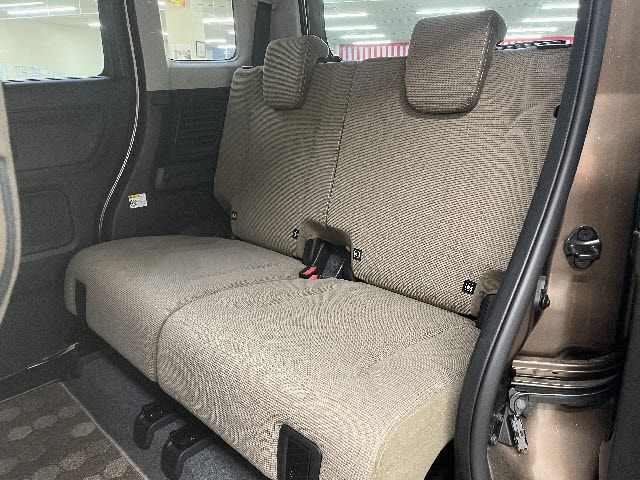 SUZUKI Spacia GEAR 2022