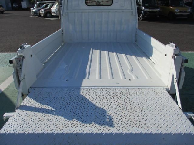 SUZUKI CARRY truck 4WD 2000