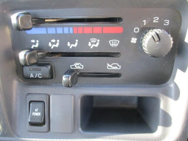 SUBARU SAMBAR truck 4WD 2003