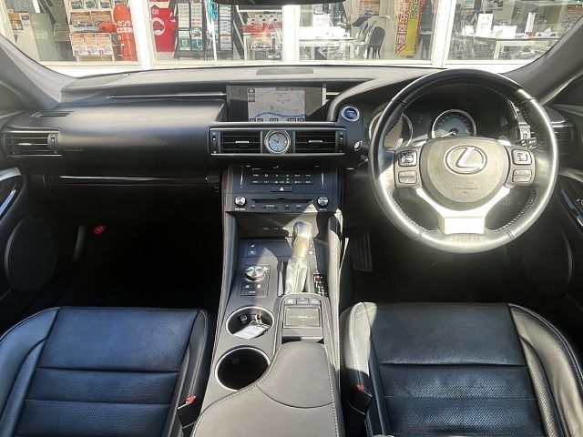 TOYOTA LEXUS RC300h 2015
