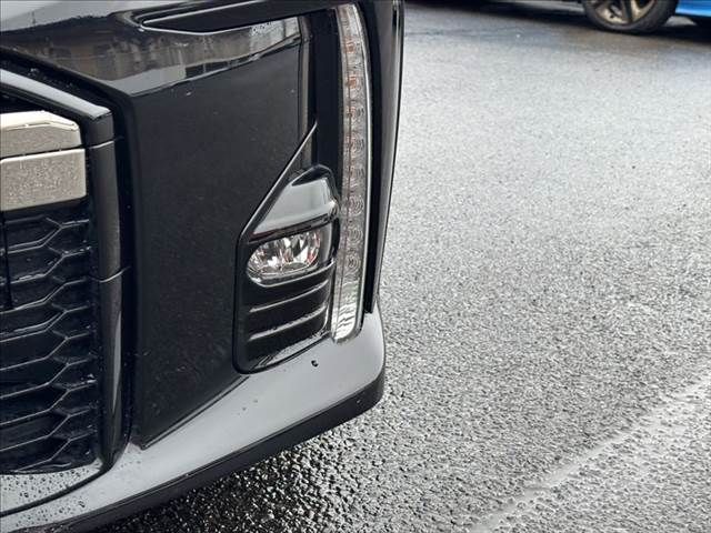 TOYOTA PRIUS PHV 2021