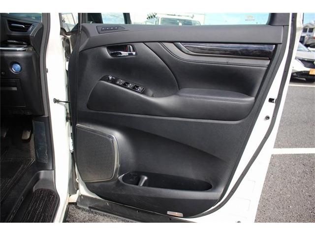 TOYOTA ALPHARD hybrid 4WD 2019