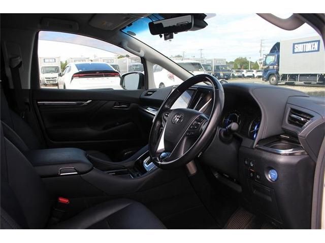 TOYOTA ALPHARD hybrid 4WD 2019