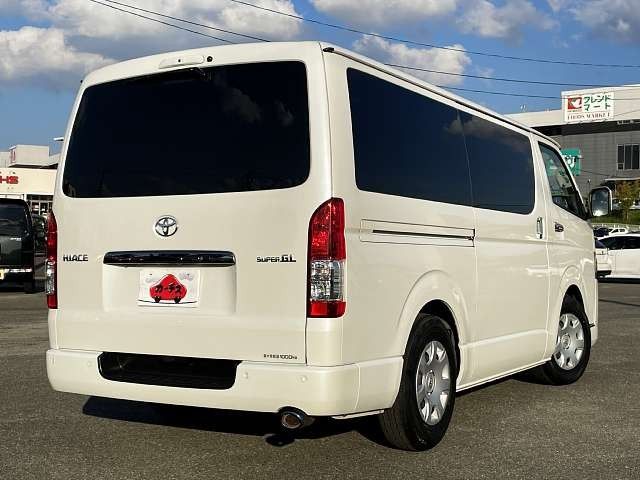 TOYOTA HIACE van 4WD 2022