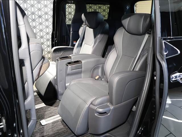 TOYOTA ALPHARD hybrid 2024