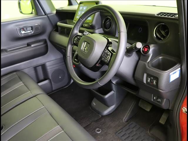 HONDA N BOX CUSTOM 2024