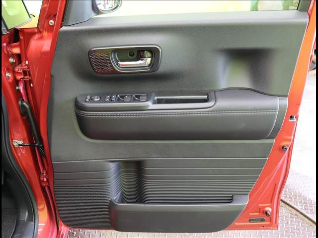 HONDA N BOX CUSTOM 2024