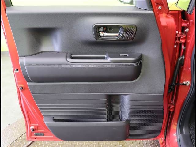 HONDA N BOX CUSTOM 2024