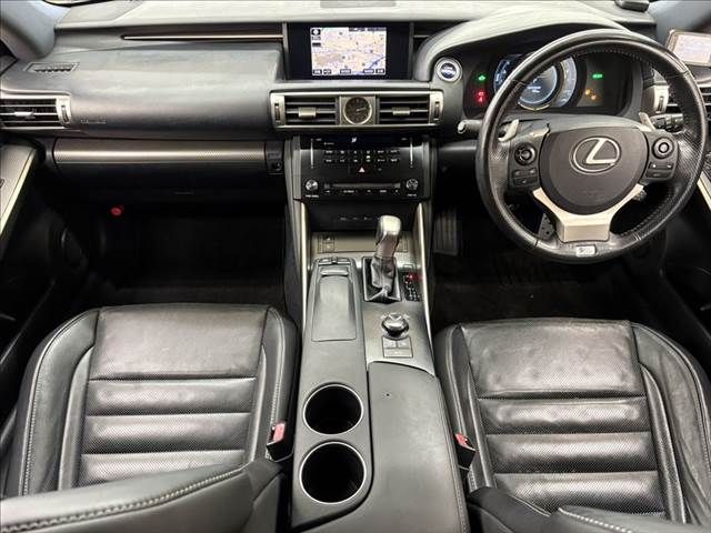 TOYOTA LEXUS IS300h 2013