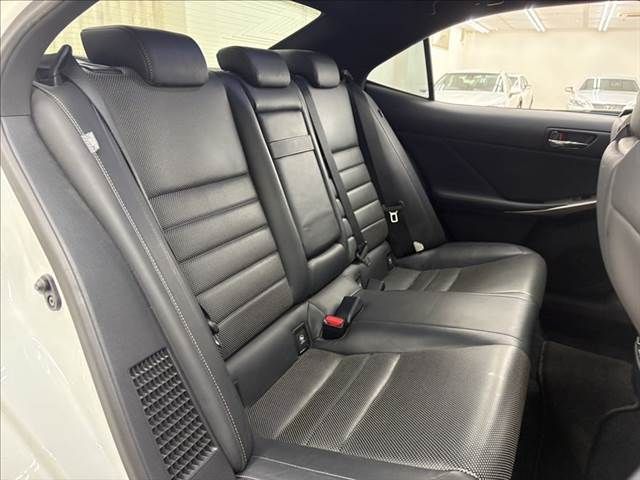 TOYOTA LEXUS IS300h 2013