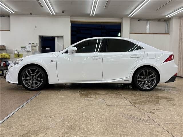 TOYOTA LEXUS IS300h 2013