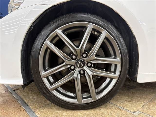 TOYOTA LEXUS IS300h 2013