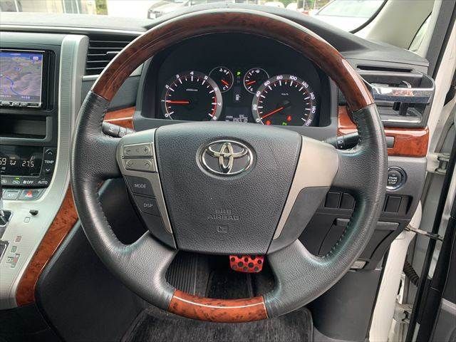 TOYOTA VELLFIRE 2009