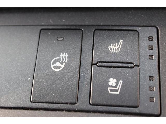 TOYOTA LEXUS IS200t 2016