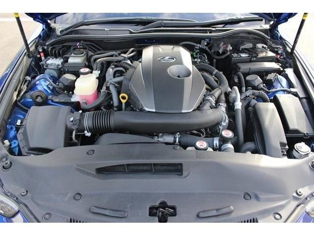 TOYOTA LEXUS IS200t 2016