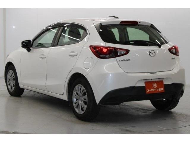 MAZDA DEMIO 2016