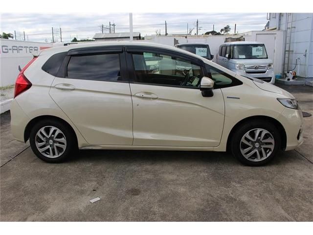 HONDA FIT HYBRID 2019