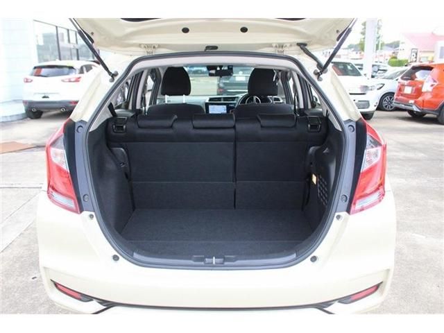 HONDA FIT HYBRID 2019